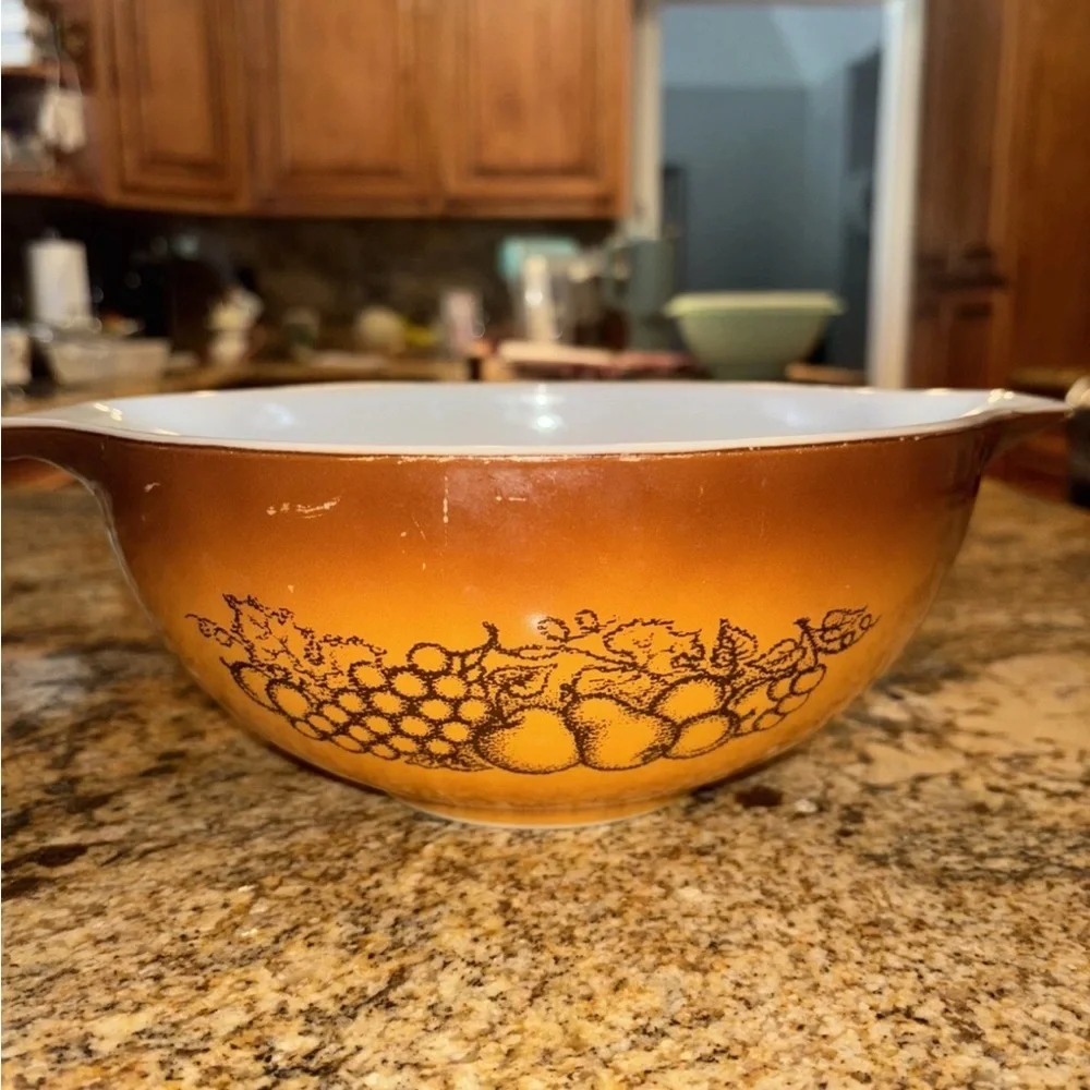 Vintage Pyrex Old Orchard 10